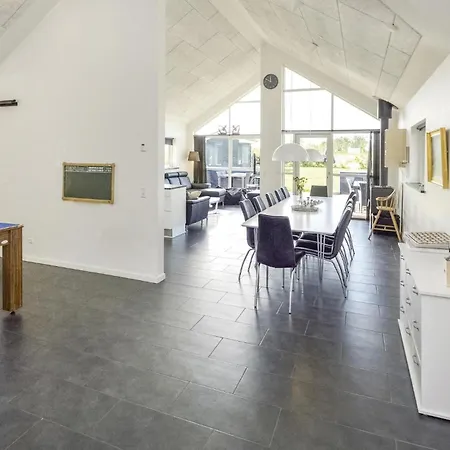 4 Bedroom Gorgeous In Haderslev Flovt