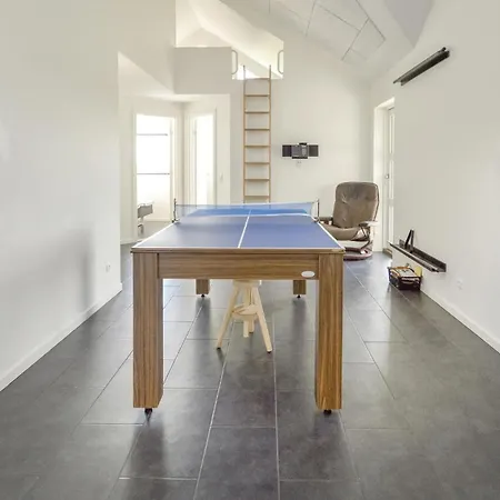 4 Bedroom Gorgeous In Haderslev Holiday home *