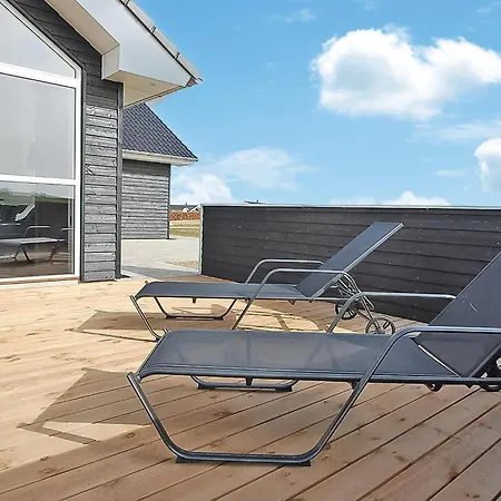 Holiday home 4 Bedroom Gorgeous In Haderslev Flovt